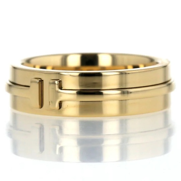 Tiffany T Wide Ring in 18k Gold - Picture 7 of 8